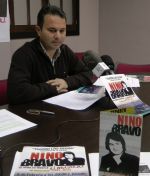 Pineda presentando el musical de Nino Bravo