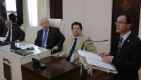 acto en el salón de plenos de Villanueva