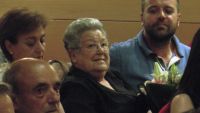 ama de casa y familiares