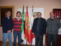 alvaro morcillo, segundo por la izquierda