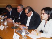 autoridades en la presentación del concurso