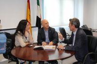 bravo y representantes de fundación secretariado gitano