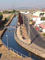 coche caído al canal