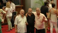 un grupo de amigos en la Feria este viernes