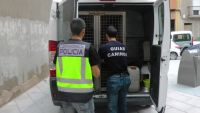 policias