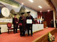 julián mora, dctor honoris causa en México