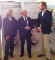 juan bravo en su visita a la fundación Anar