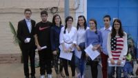 jóvenes que pronunciaron el saludo de bienvenida a la Virgen
