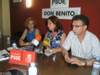 Aguilar, acompañada por Quintana y Paredes