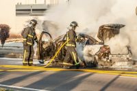 coche ardiendo