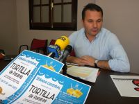 Joaquín Pineda presentando la semana de la tortilla