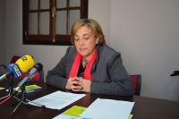 La concejala, Consuelo León